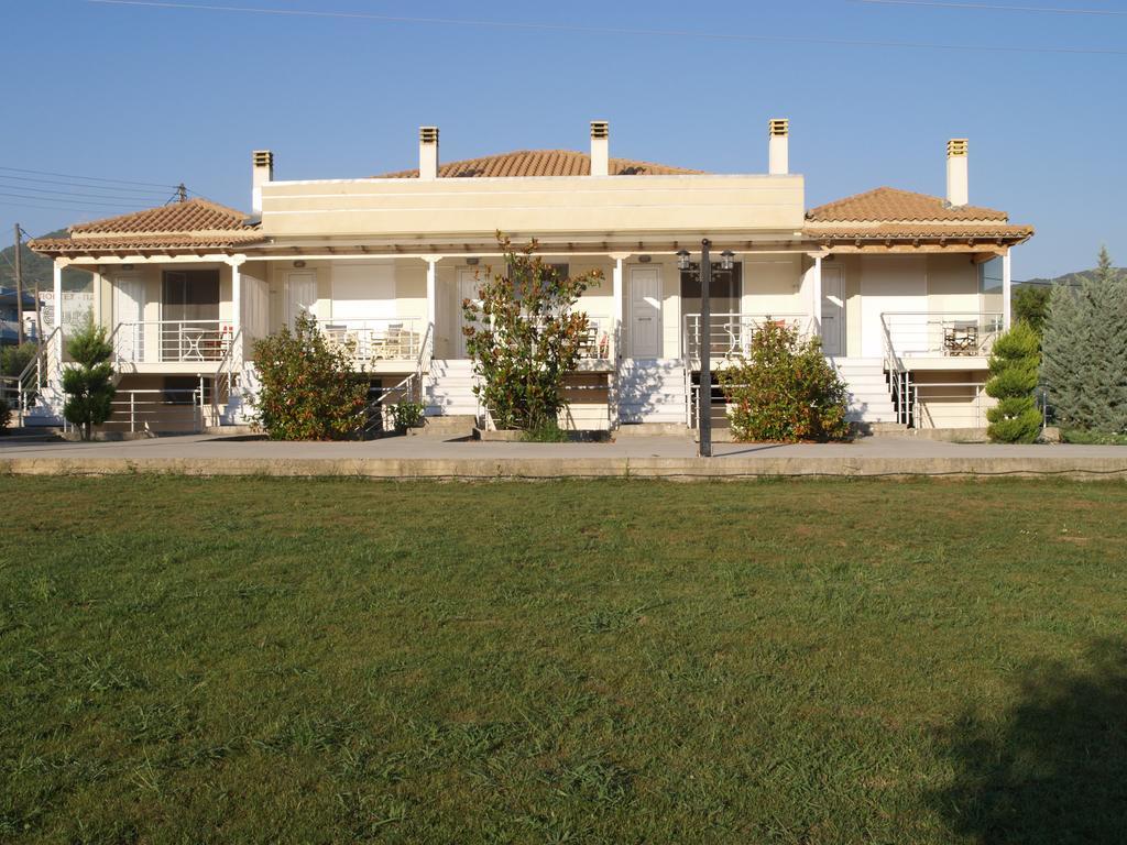 Ferienwohnung Salesi Megalopoli Exterior foto