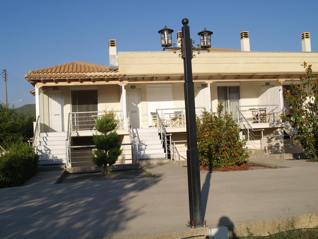 Ferienwohnung Salesi Megalopoli Exterior foto